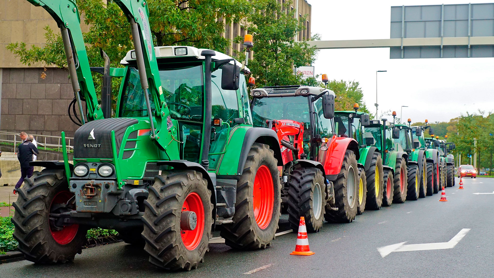 BAM! News - Mobilisation des agriculteurs néerlandais – la police tire à balles réelles